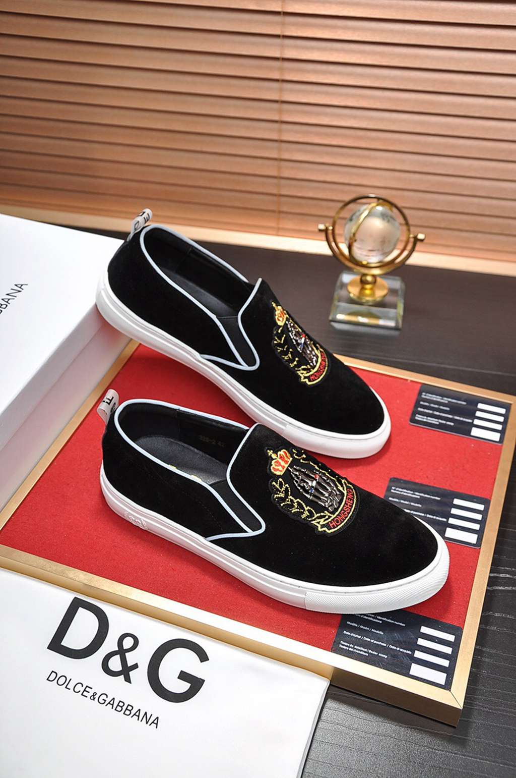 D*G sneaker